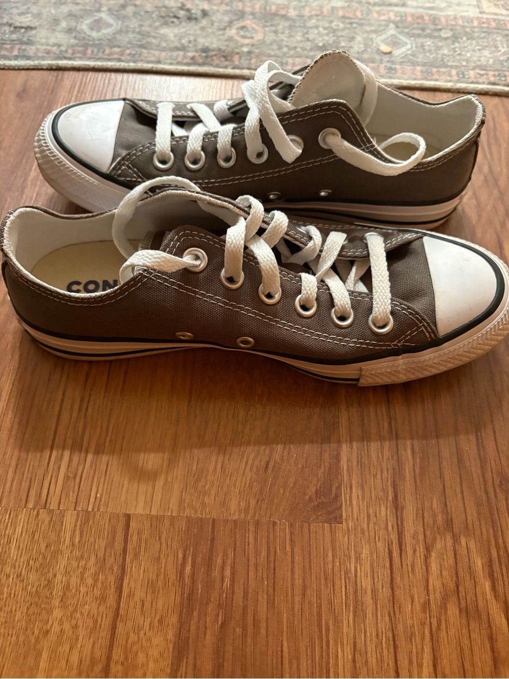 Converse Low Top Canvas Sneakers Charcoal Women’s 6.5